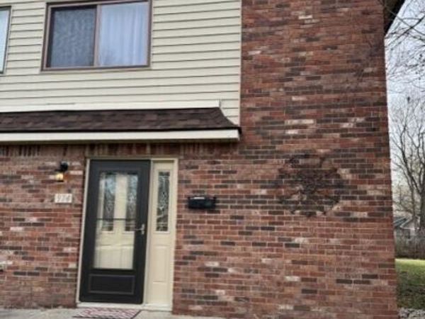 974 Greenwood W, Greenwood, IN 46142
