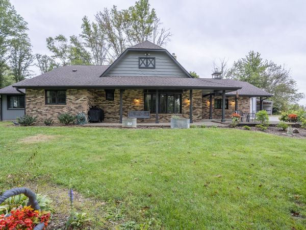 1744 W 1000 N, Fountaintown, IN 46130