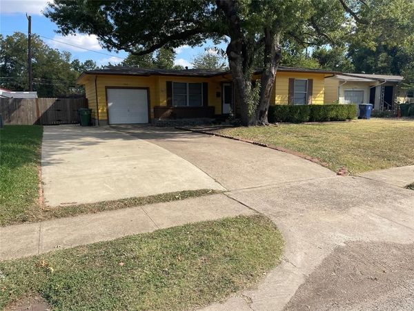 1512 Hilltop Drive , Garland, TX 75042