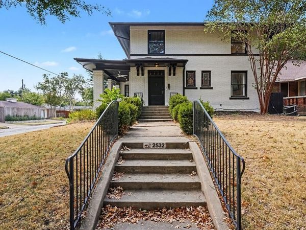 2532 6th Avenue , Fort Worth, TX 76110