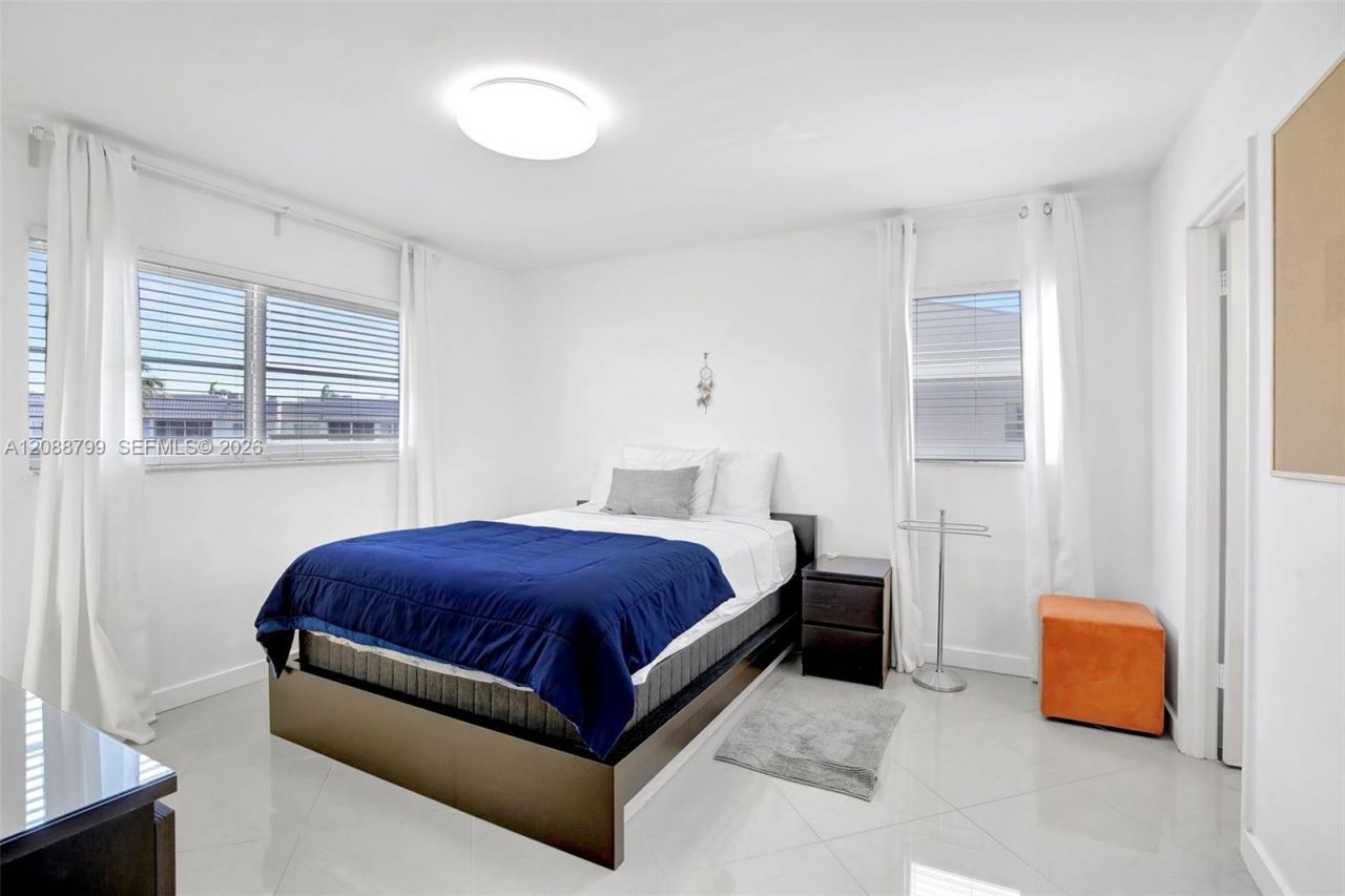 8400 Sunrise Lakes Blvd, Unit 312, Sunrise, FL 33322 Photo