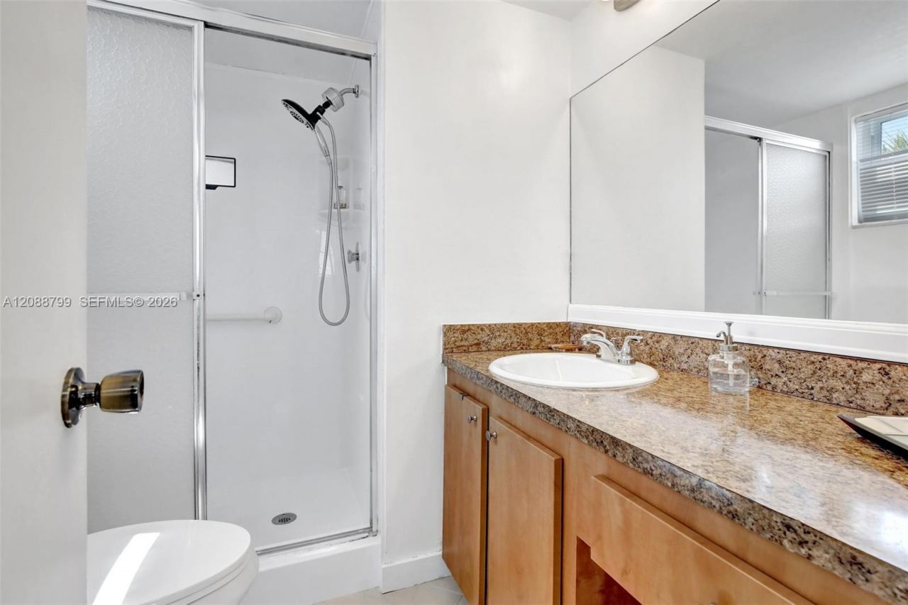 8400 Sunrise Lakes Blvd, Unit 312, Sunrise, FL 33322 Photo