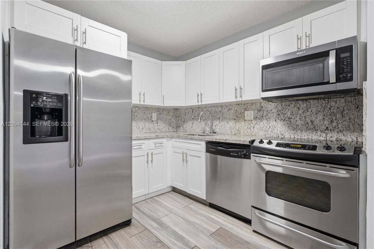 10769 W Clairmont Cir , Unit 102, Tamarac, FL 33321 Photo