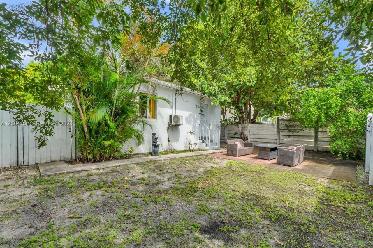 1963 SW 17th Ct, Miami, FL 33145 Photo