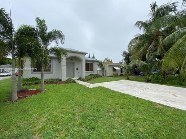 2700 Fillmore St , Hollywood, FL 33020