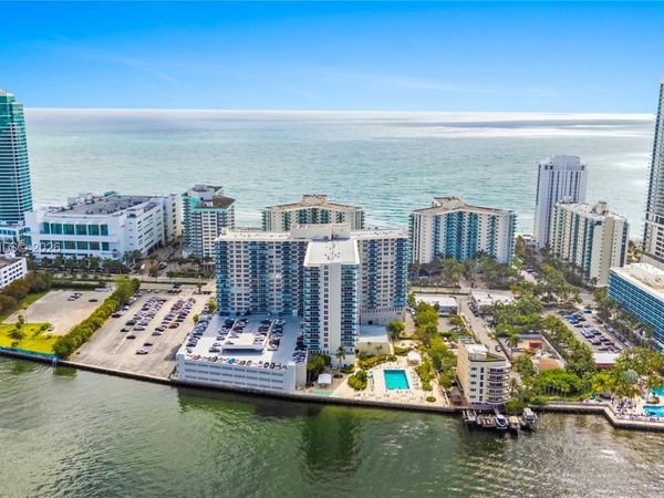 3800 S Ocean Dr , Unit 525, Hollywood, FL 33019
