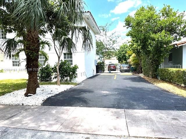 3619 S Le Jeune Rd, Unit 2, Coral Gables, FL 33134 Photo