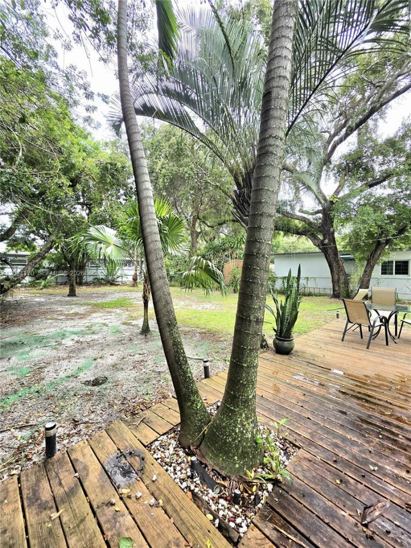 1220 NE 128th St, North Miami, FL 33161 Photo
