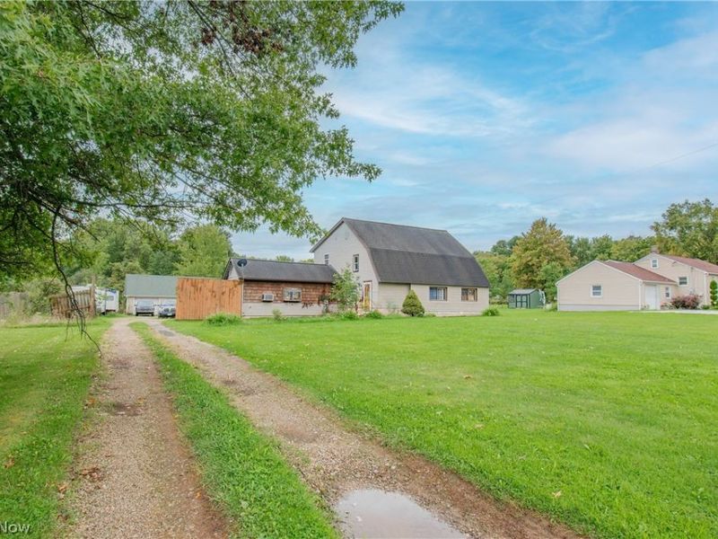 7176 Hankee Road, Garrettsville, OH 44288 Photo 4