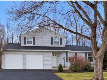 7733 New Hope W, Liverpool, NY 13090