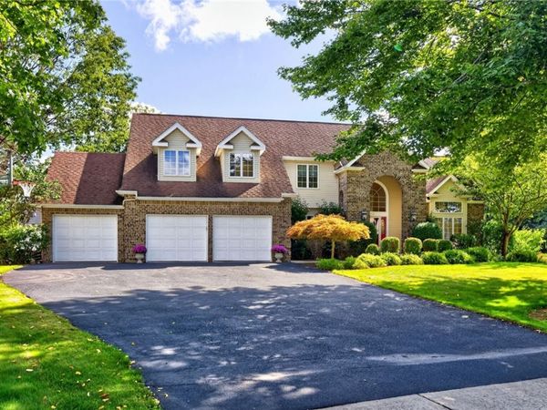 349 Stafford Way , Rochester, NY 14626