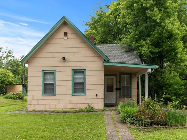 377 Winona Street E, Saint Paul, MN 55107