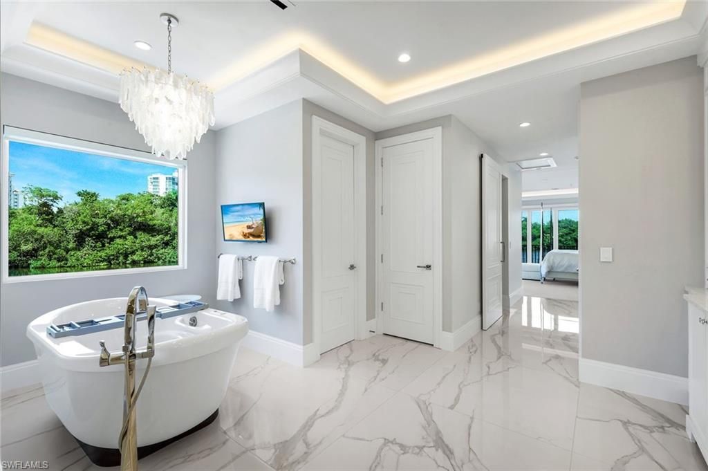 4900 Gulf Shore Blvd N, Naples, FL 34103 Photo