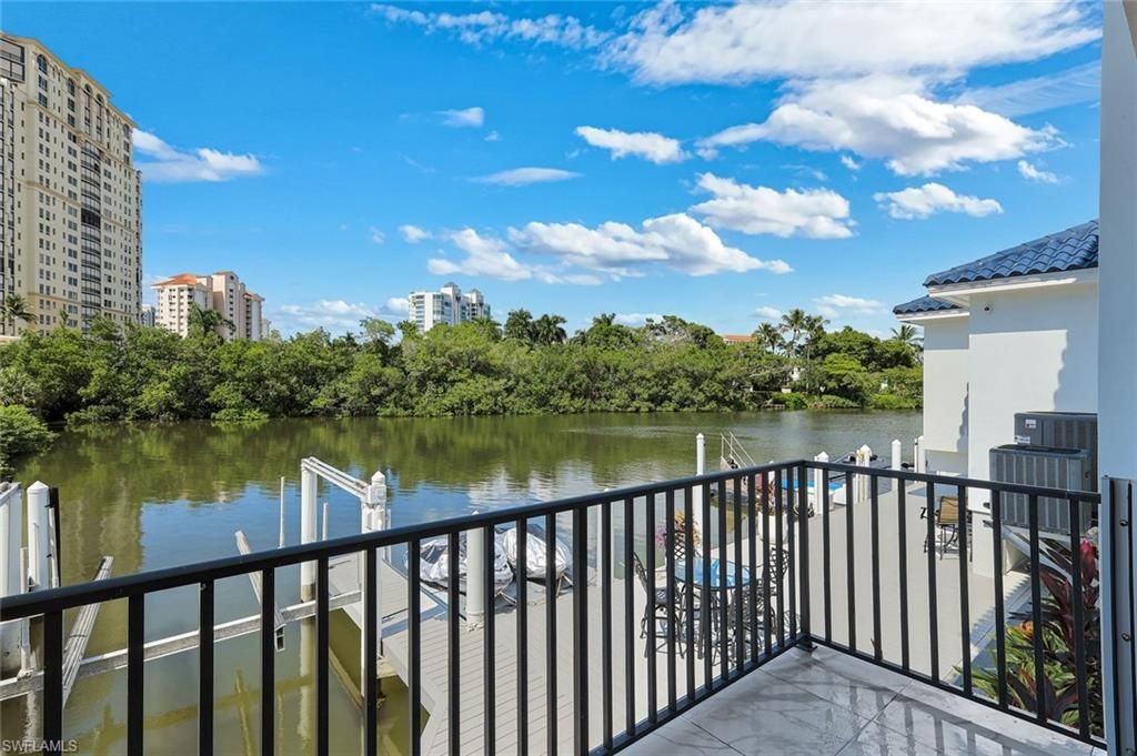 4900 Gulf Shore Blvd N, Naples, FL 34103 Photo