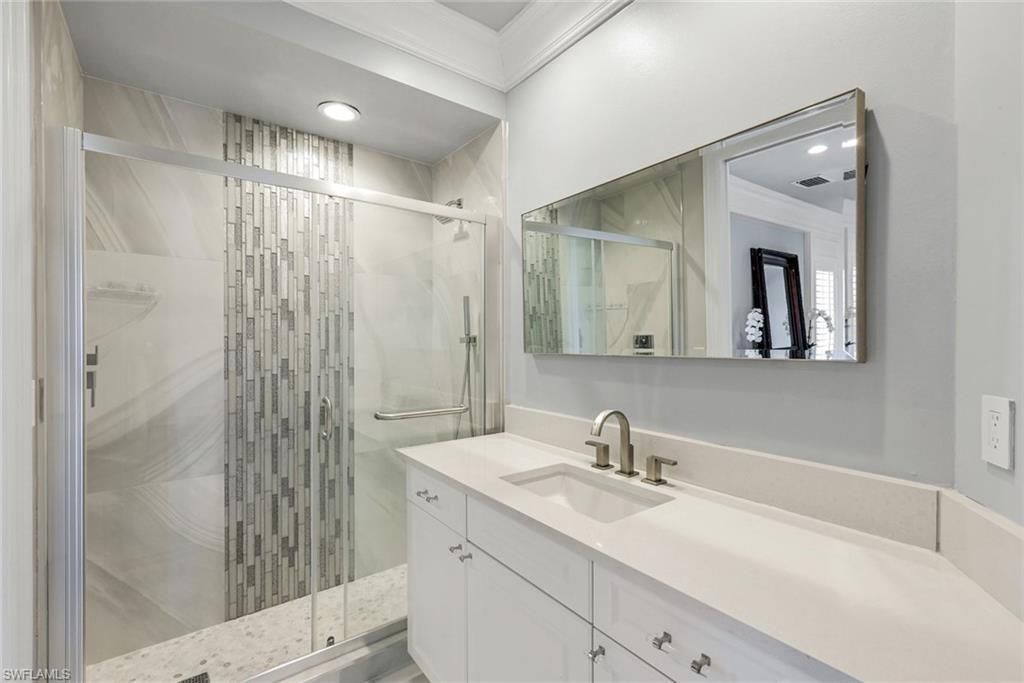 4900 Gulf Shore Blvd N, Naples, FL 34103 Photo