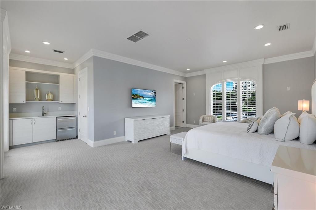 4900 Gulf Shore Blvd N, Naples, FL 34103 Photo