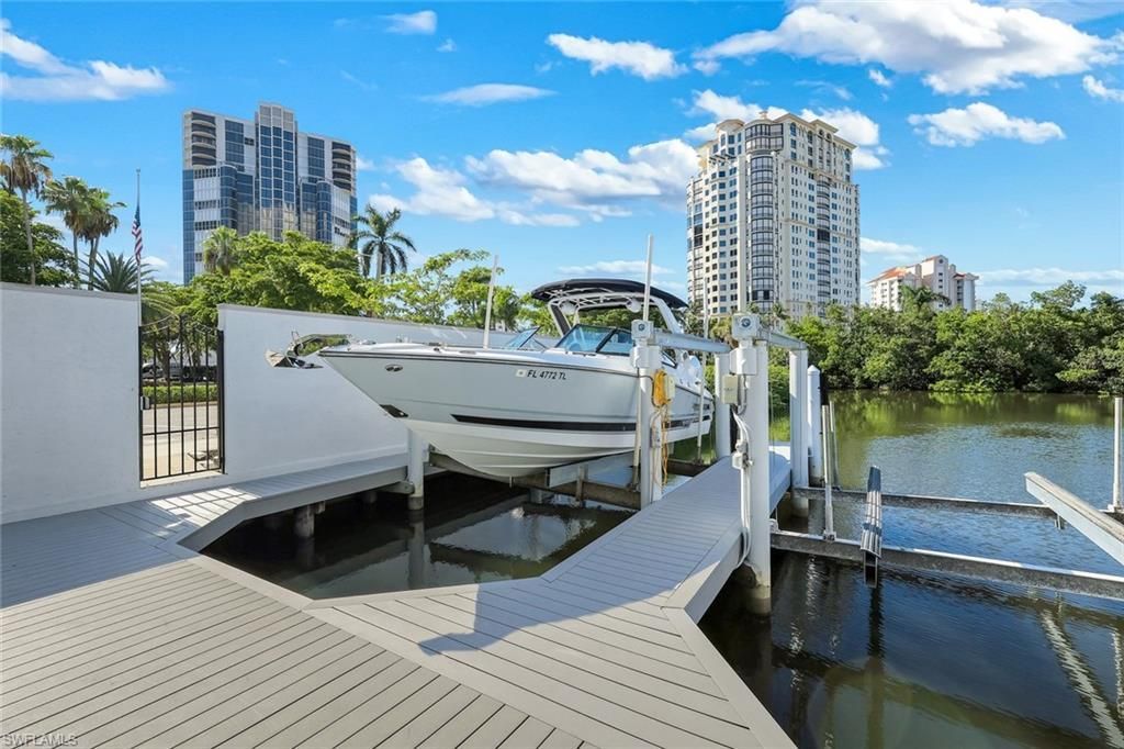 4900 Gulf Shore Blvd N, Naples, FL 34103 Photo