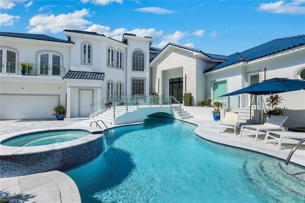 4900 Gulf Shore Blvd N, Naples, FL 34103 Photo