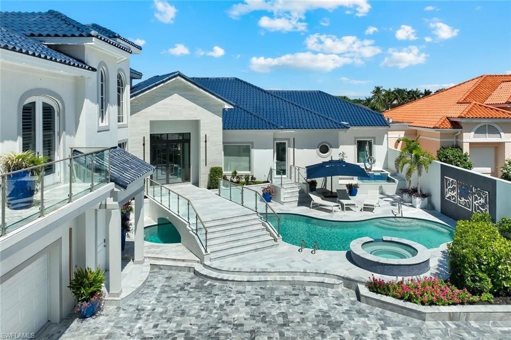 4900 Gulf Shore Blvd N, Naples, FL 34103 Photo