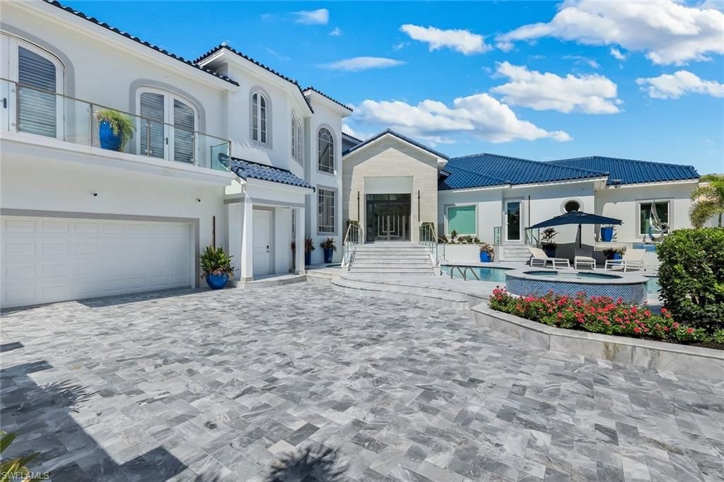 4900 Gulf Shore Blvd N, Naples, FL 34103 Photo