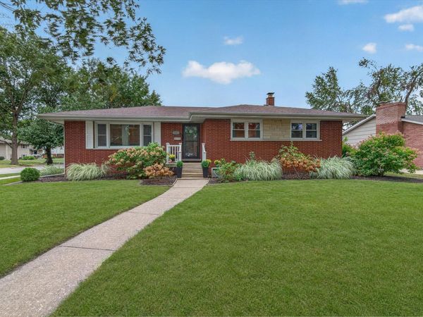 8605 Hohman Avenue , Munster, IN 46321