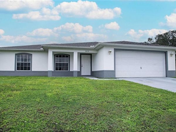 2819 48th ST SW, LEHIGH ACRES, FL 33976
