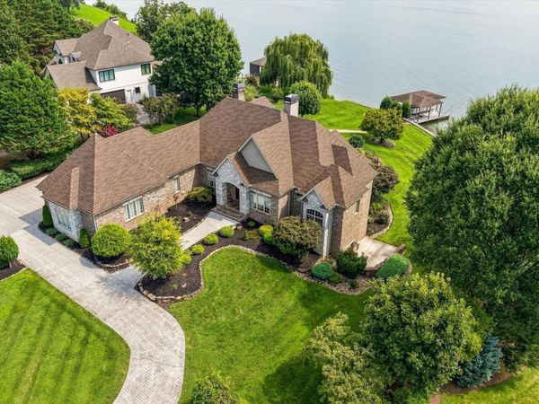 233 Lake Crest Drive, Lenoir City, TN 37772