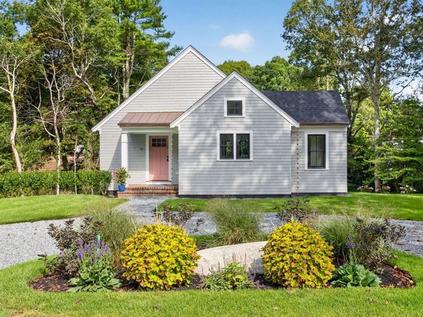 34 Lake St, Barnstable, MA 02635