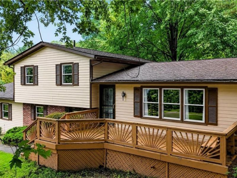180 Ridgewood Road , Medina, OH 44281 Photo 3