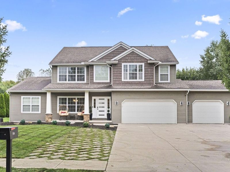 556 Kasons Way, Columbus, OH 43230 Photo 1