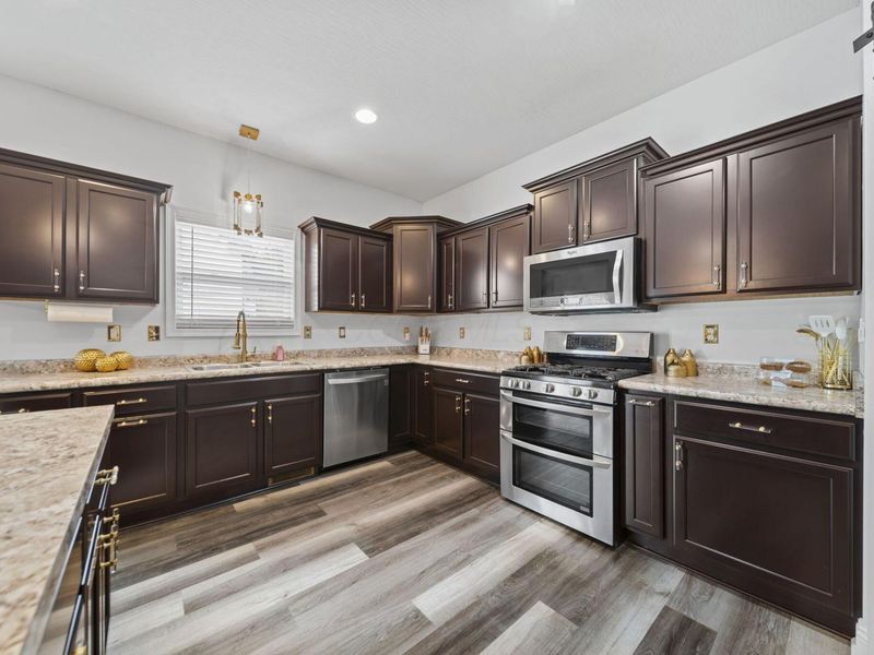 556 Kasons Way, Columbus, OH 43230 Photo 15