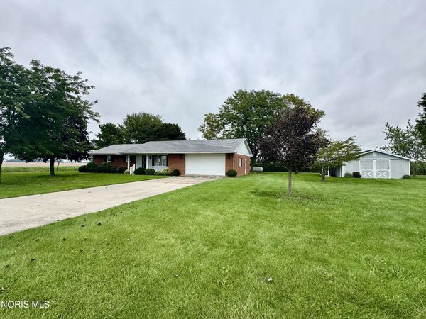 B976 County Road 6 , Deshler, OH 43516