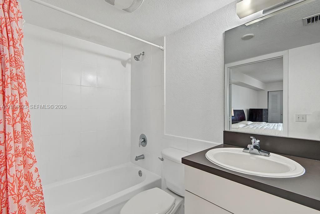 219 NW 12th Ave, Unit 807, Miami, FL 33128 Photo