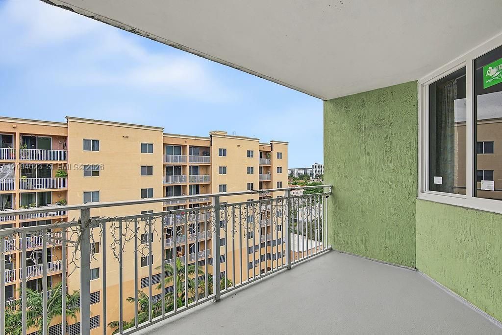 219 NW 12th Ave, Unit 807, Miami, FL 33128 Photo