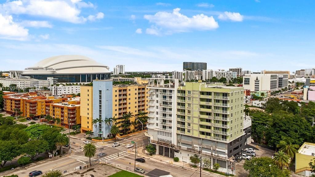 219 NW 12th Ave, Unit 807, Miami, FL 33128 Photo