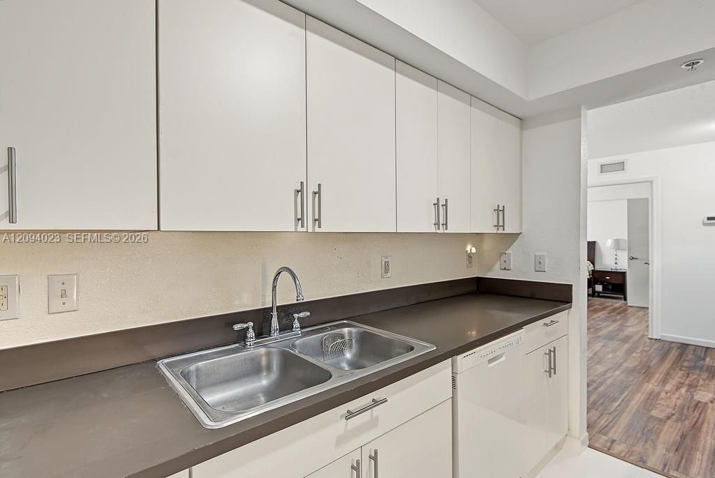 219 NW 12th Ave, Unit 807, Miami, FL 33128 Photo