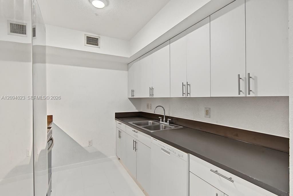 219 NW 12th Ave, Unit 807, Miami, FL 33128 Photo