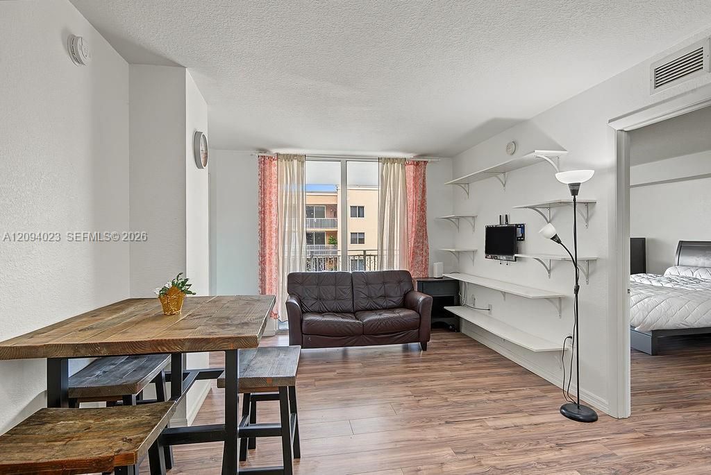 219 NW 12th Ave, Unit 807, Miami, FL 33128 Photo