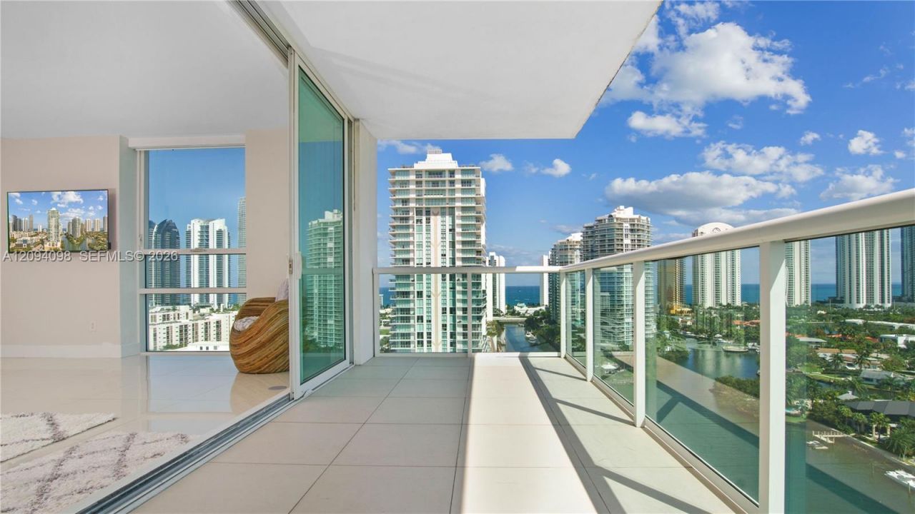 400 Sunny Isles Blvd , Unit 1722, Sunny Isles Beach, FL 33160 Photo