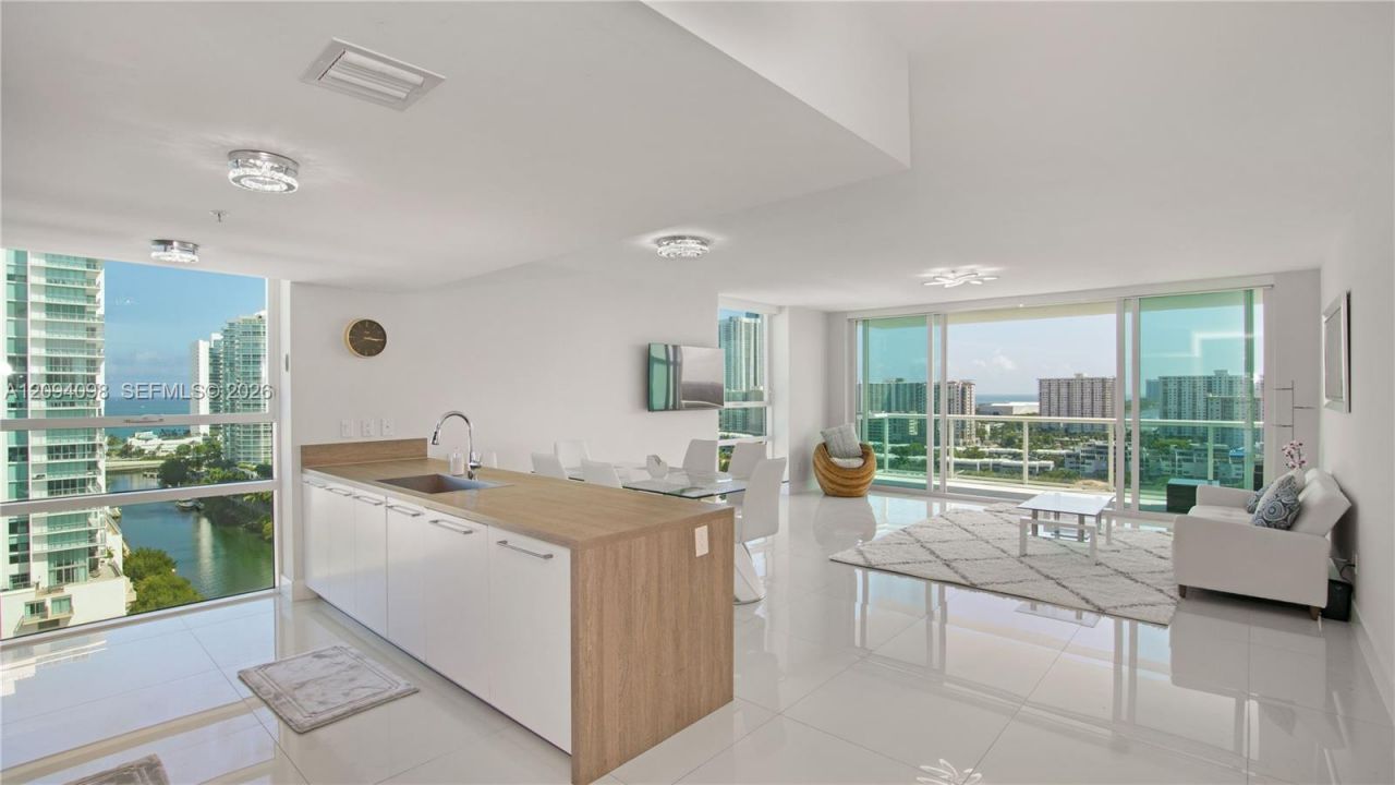 400 Sunny Isles Blvd , Unit 1722, Sunny Isles Beach, FL 33160 Photo