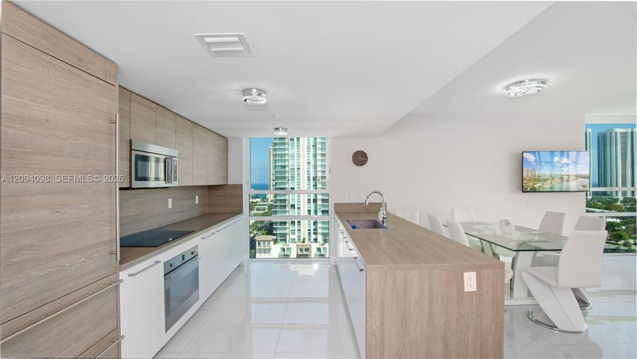 400 Sunny Isles Blvd , Unit 1722, Sunny Isles Beach, FL 33160 Photo