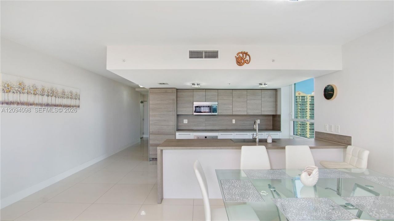 400 Sunny Isles Blvd , Unit 1722, Sunny Isles Beach, FL 33160 Photo