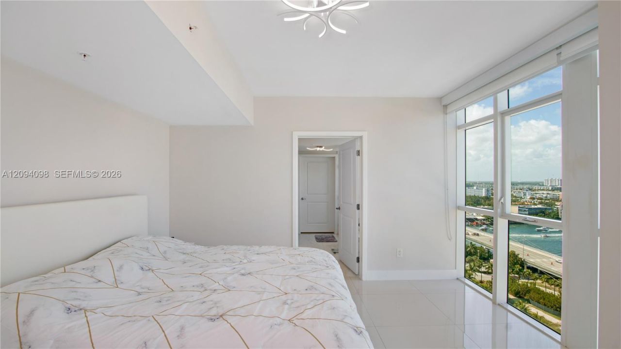 400 Sunny Isles Blvd , Unit 1722, Sunny Isles Beach, FL 33160 Photo