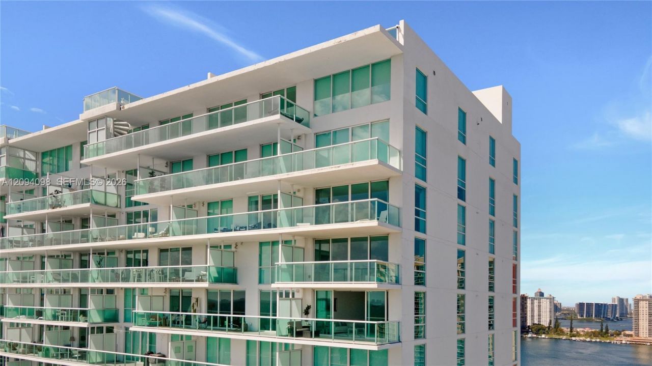 400 Sunny Isles Blvd , Unit 1722, Sunny Isles Beach, FL 33160 Photo