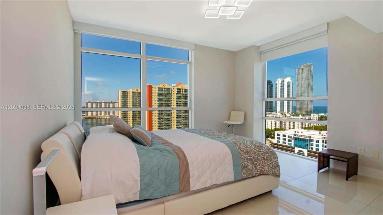 400 Sunny Isles Blvd , Unit 1722, Sunny Isles Beach, FL 33160 Photo