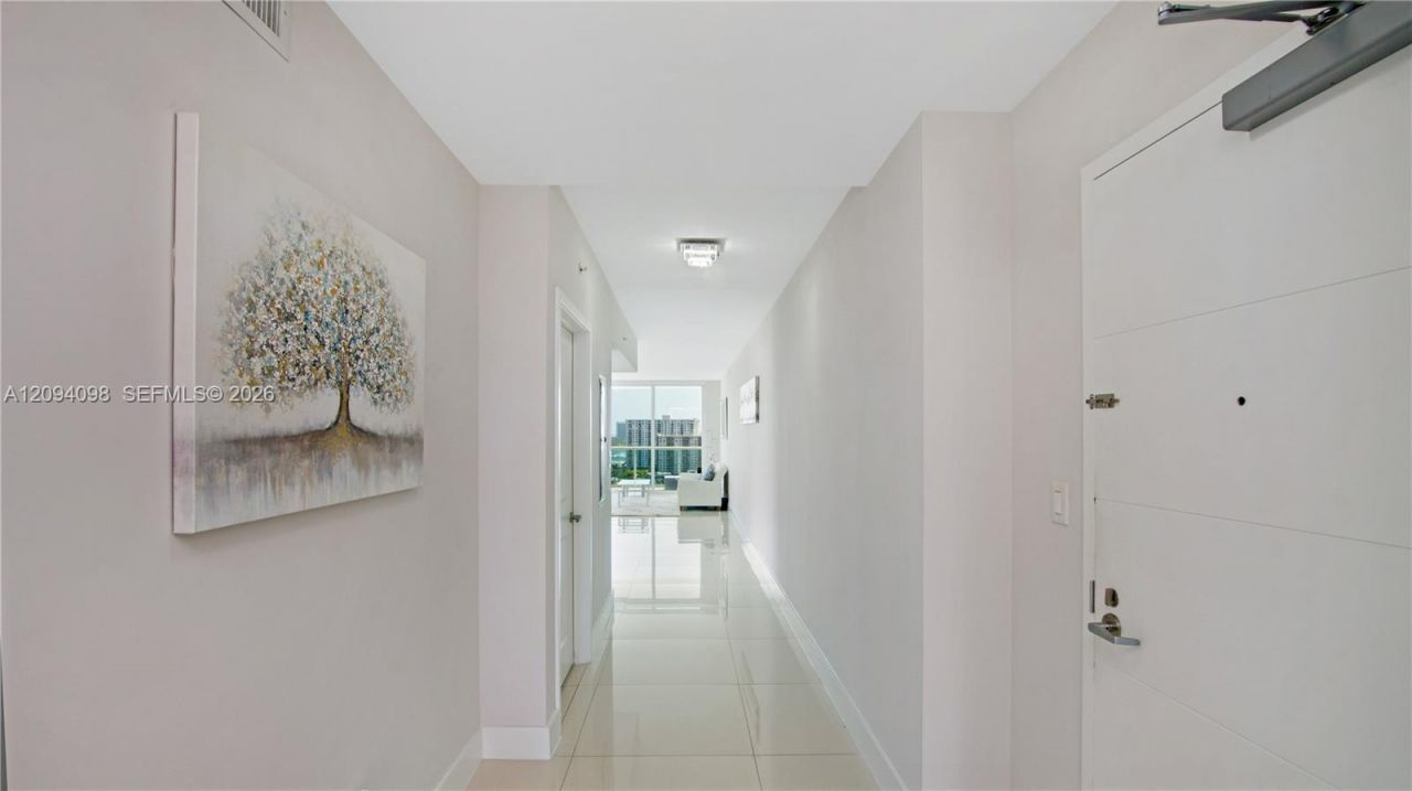 400 Sunny Isles Blvd , Unit 1722, Sunny Isles Beach, FL 33160 Photo