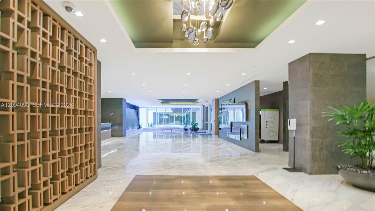 400 Sunny Isles Blvd , Unit 1722, Sunny Isles Beach, FL 33160 Photo