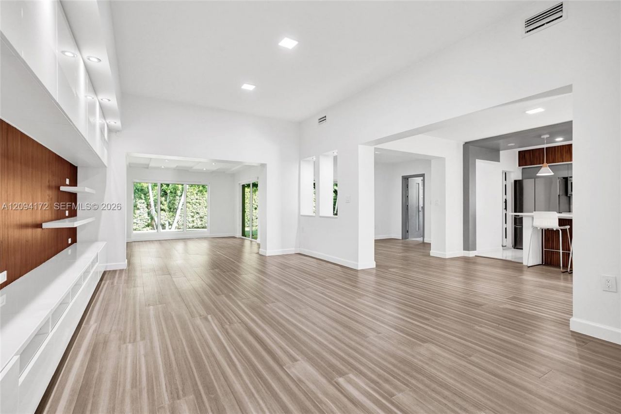 4726 Alton Rd , Miami Beach, FL 33140 Photo
