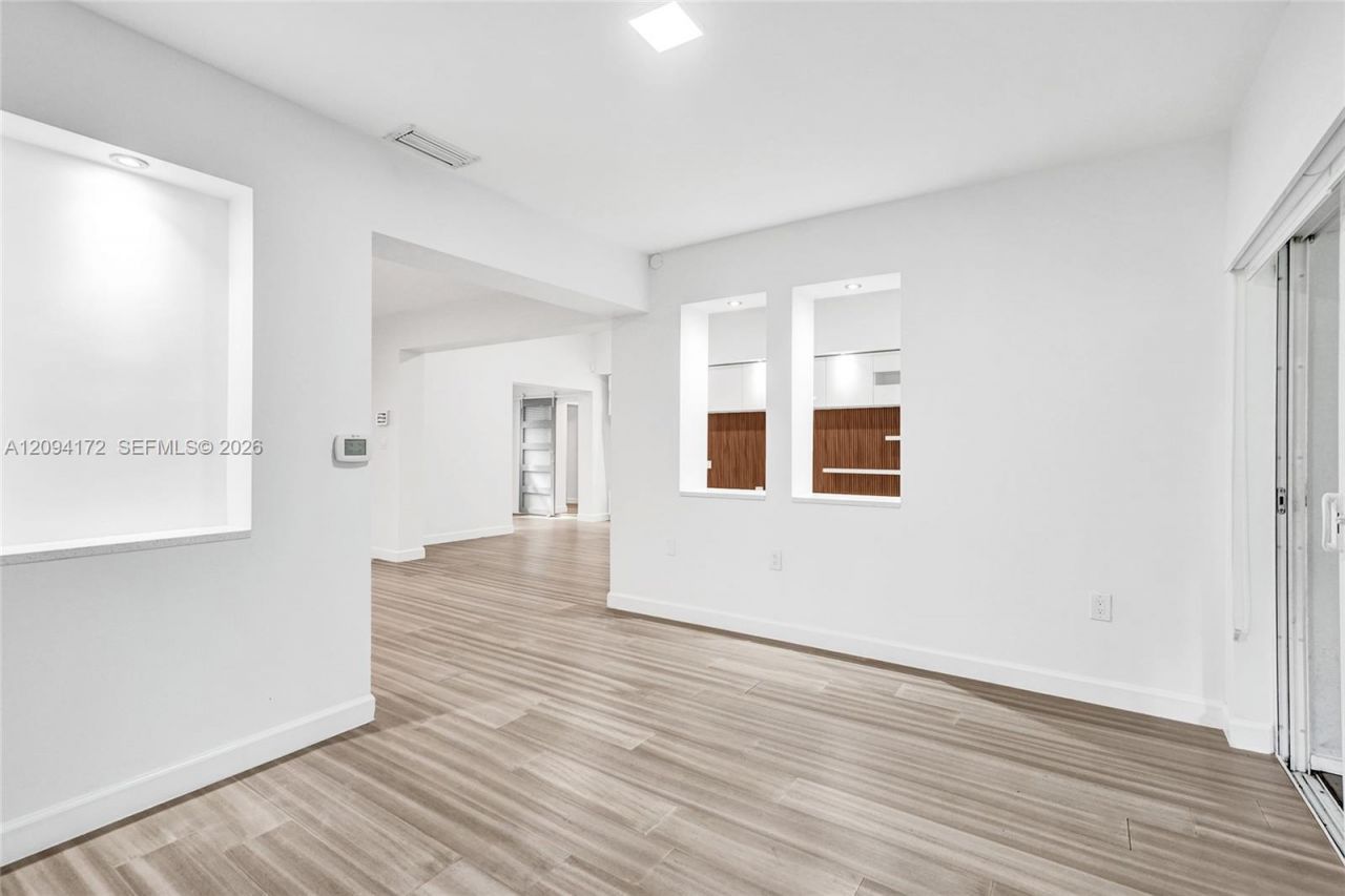4726 Alton Rd , Miami Beach, FL 33140 Photo