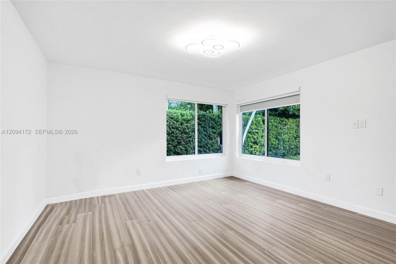 4726 Alton Rd , Miami Beach, FL 33140 Photo